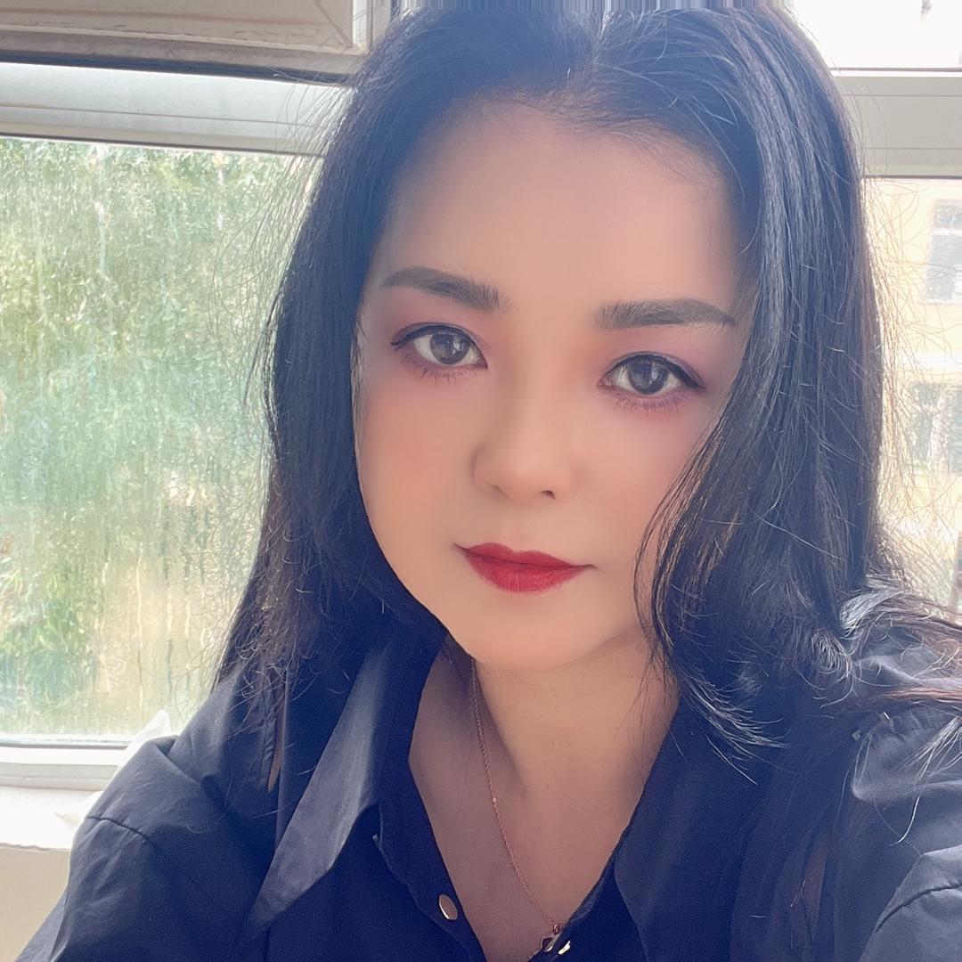 别 姬  Tina