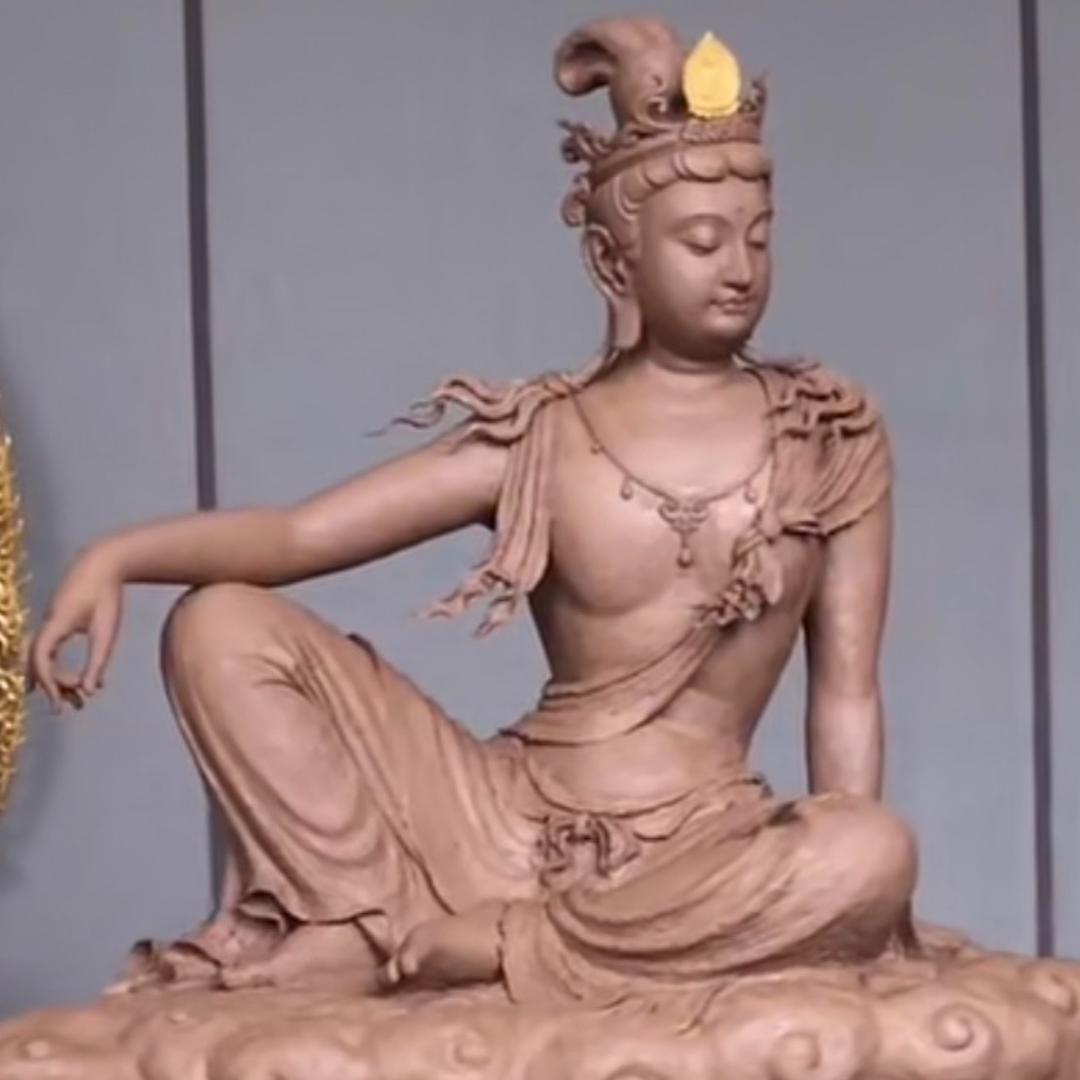 玉见翡翠珠宝店