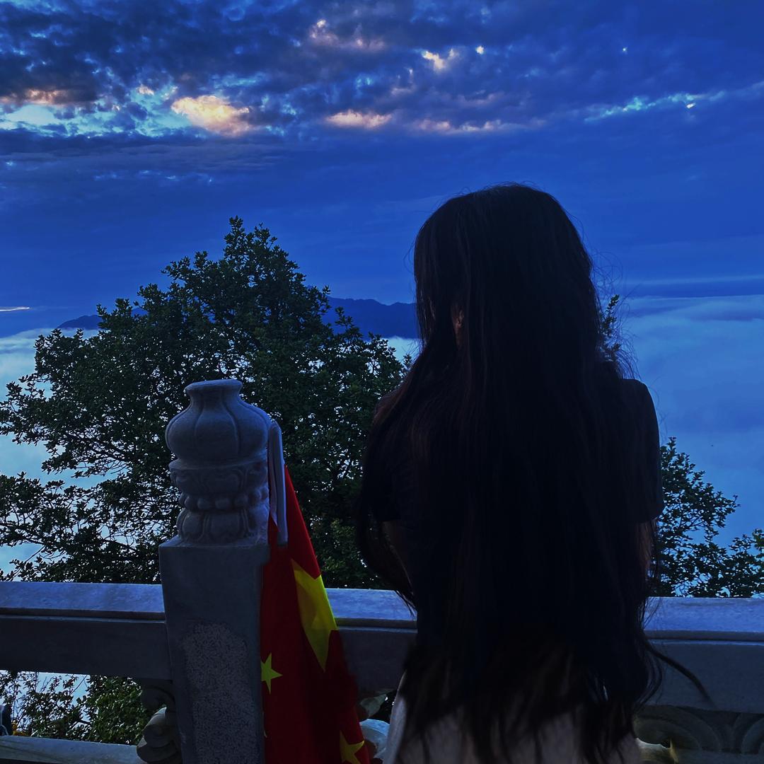 小辛爱吃鱼🐟🐟