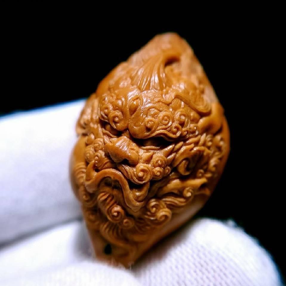 臻品文玩核雕