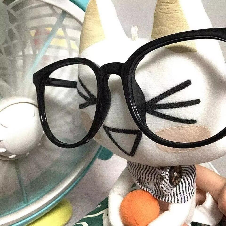 眼镜小荼kiki