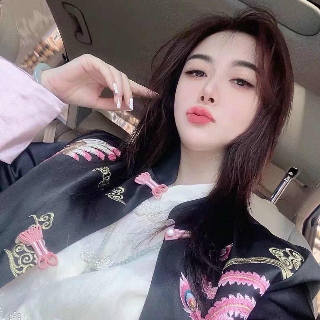 是双双吖