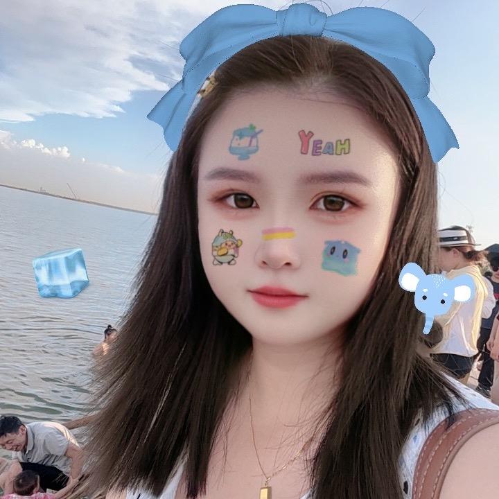 是涵涵👧的C大粒儿