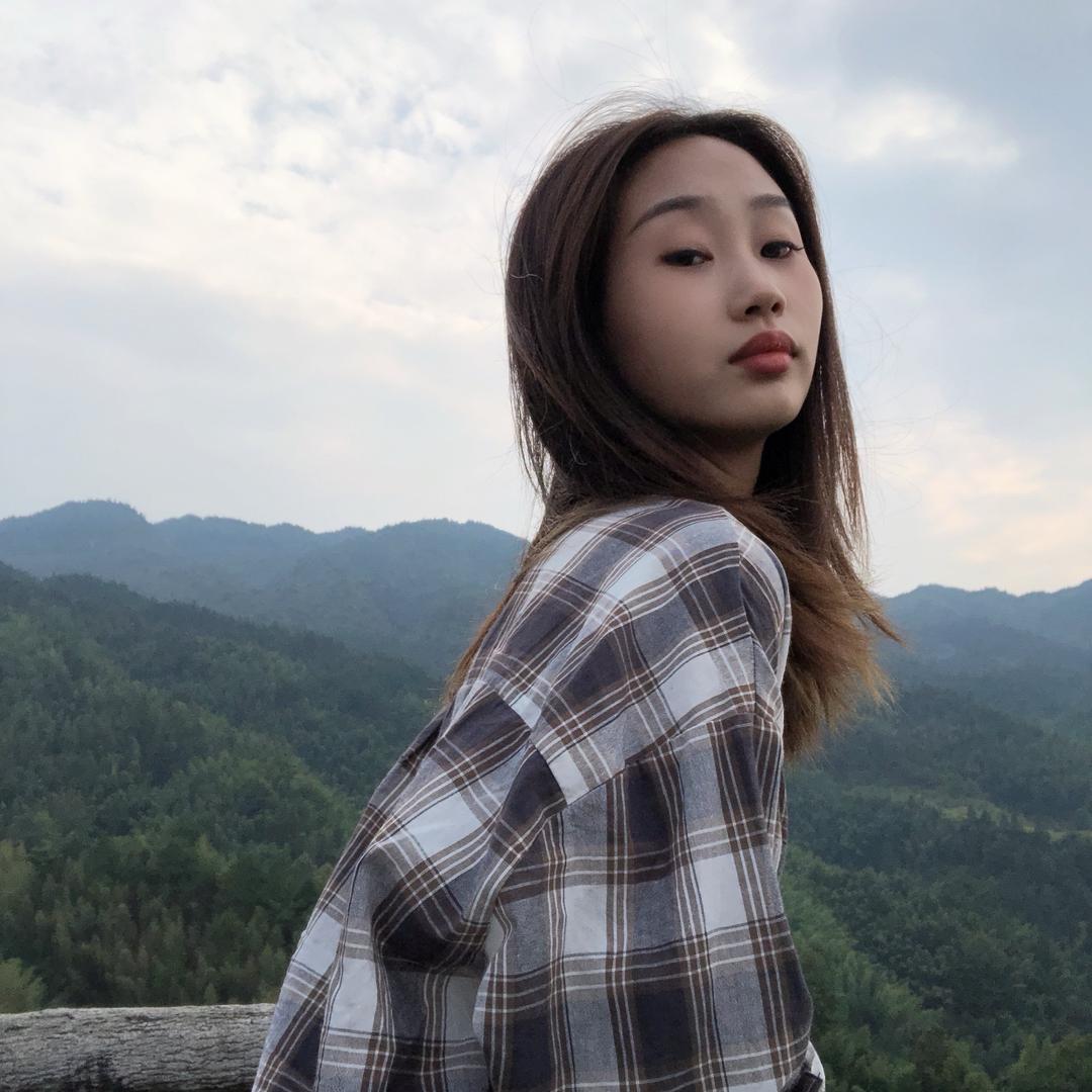 一只小锦李。
