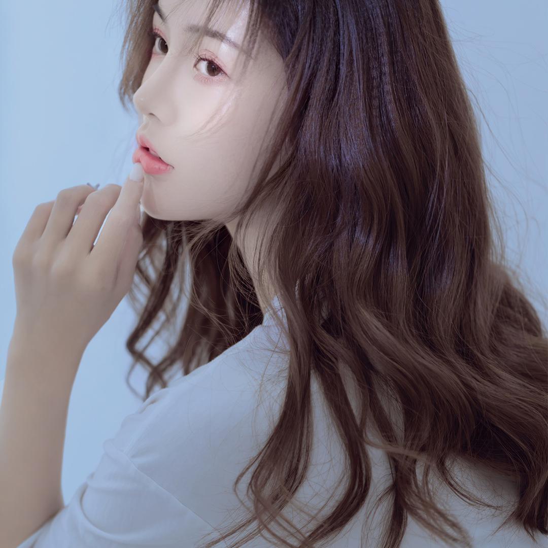 会化妆的小姐姐