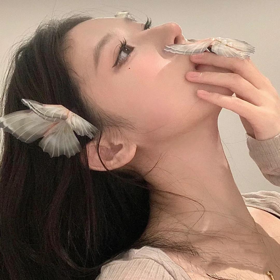 小一饱饱（女吕布、哪吒）