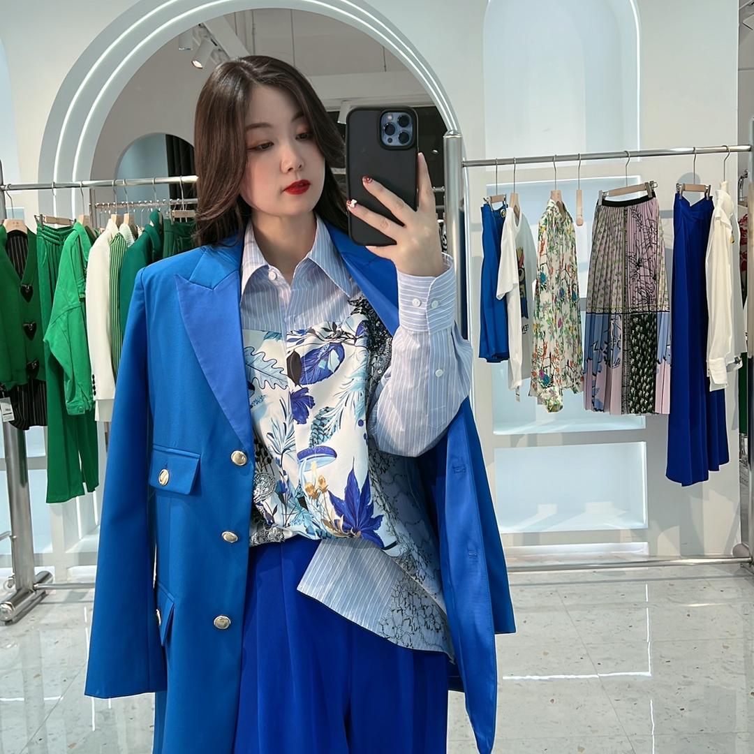 盐城市亭湖区文峰街道嗯娜服装店