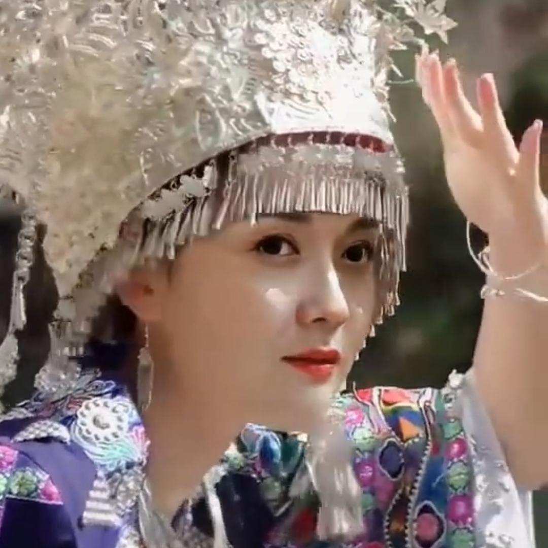 清清，、（拒连赞）🙏🙏