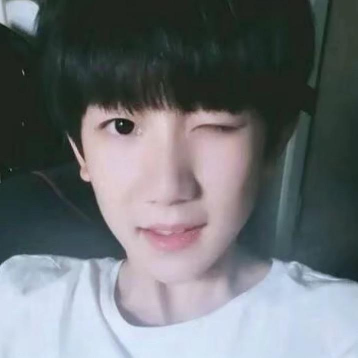 念源（被王源送玫瑰花和毯子版）