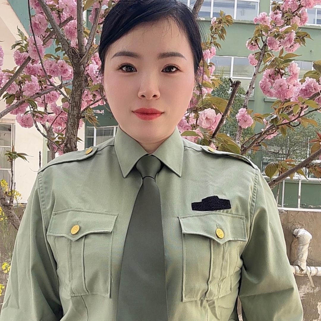 小亿 同志 🇨🇳