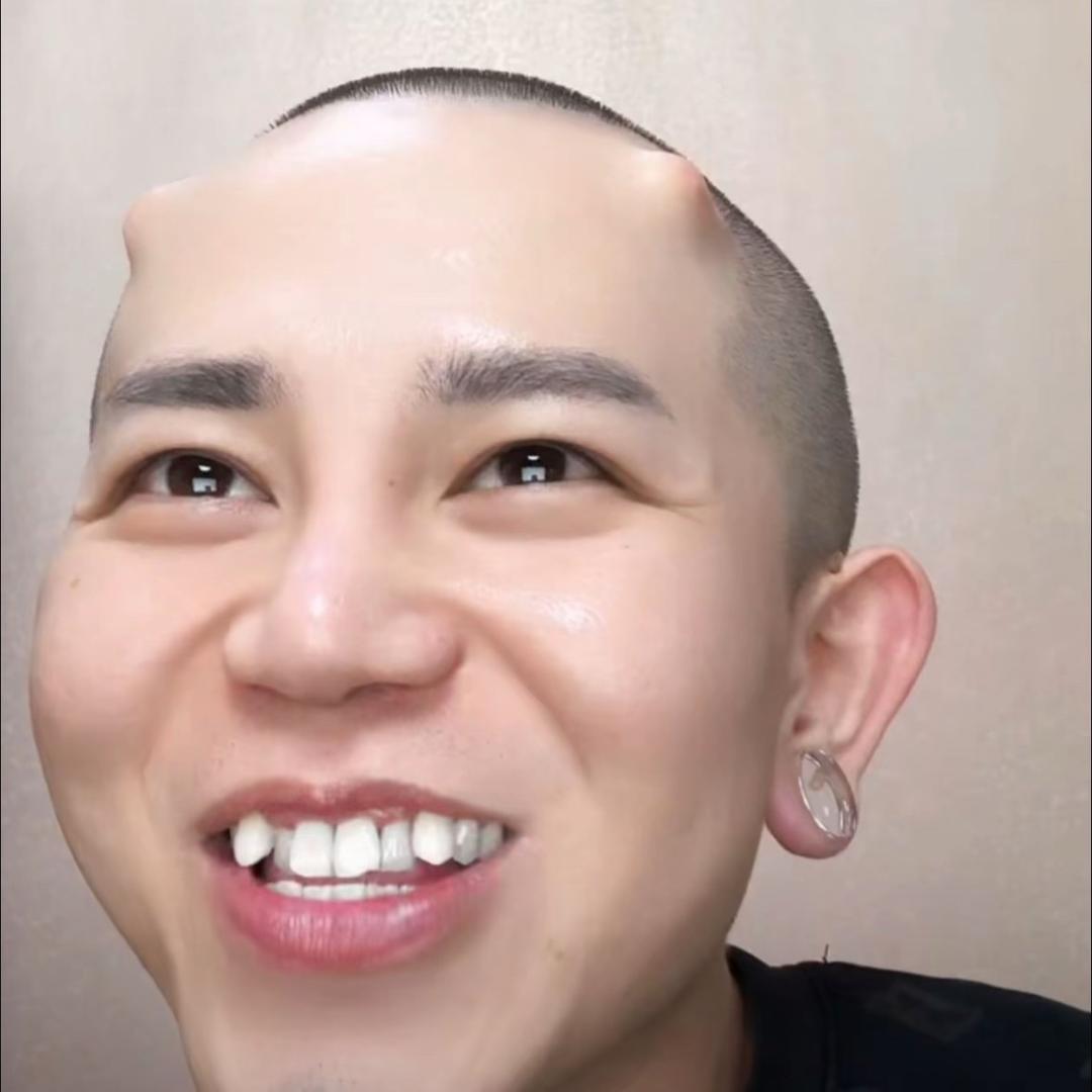 李梦.