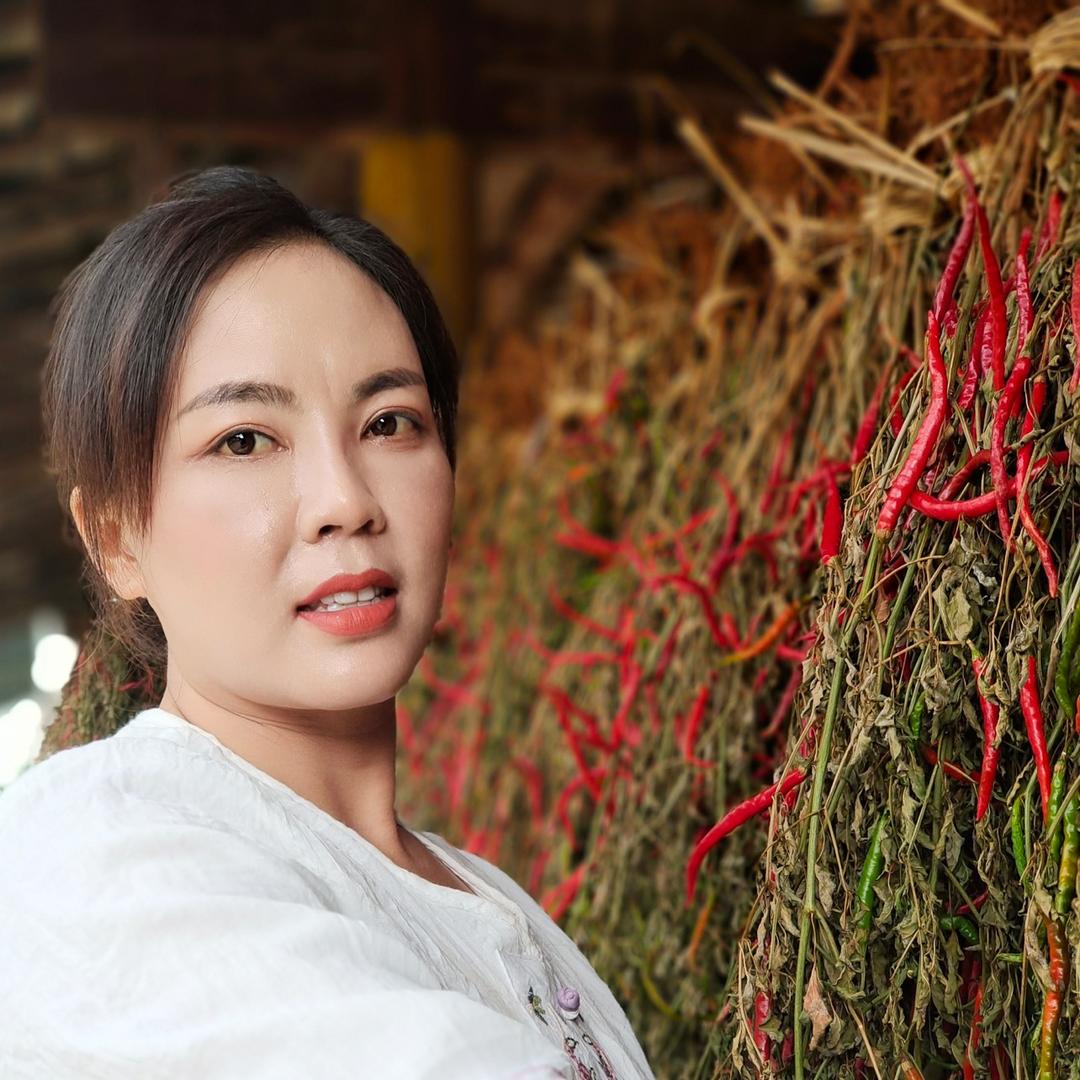辣酱夫妇-百花谷