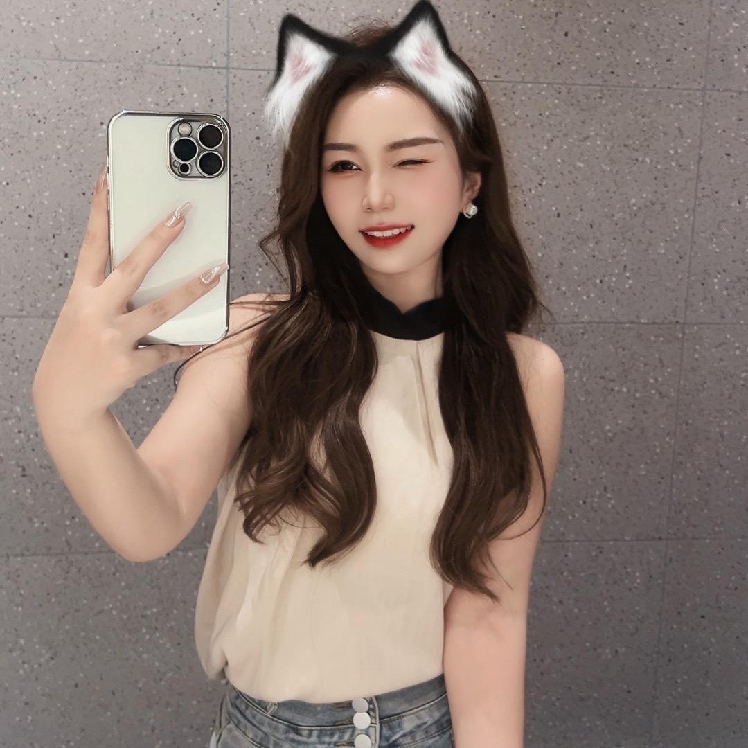莹莹不是腿腿🌻⁹²¹¹
