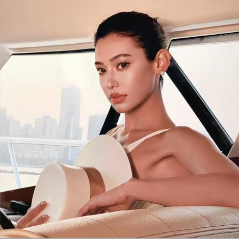 美女