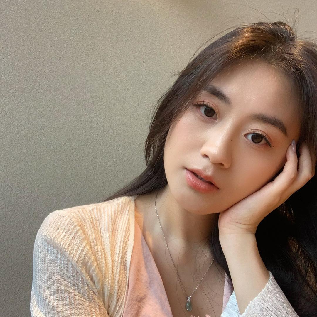 鹤小妞