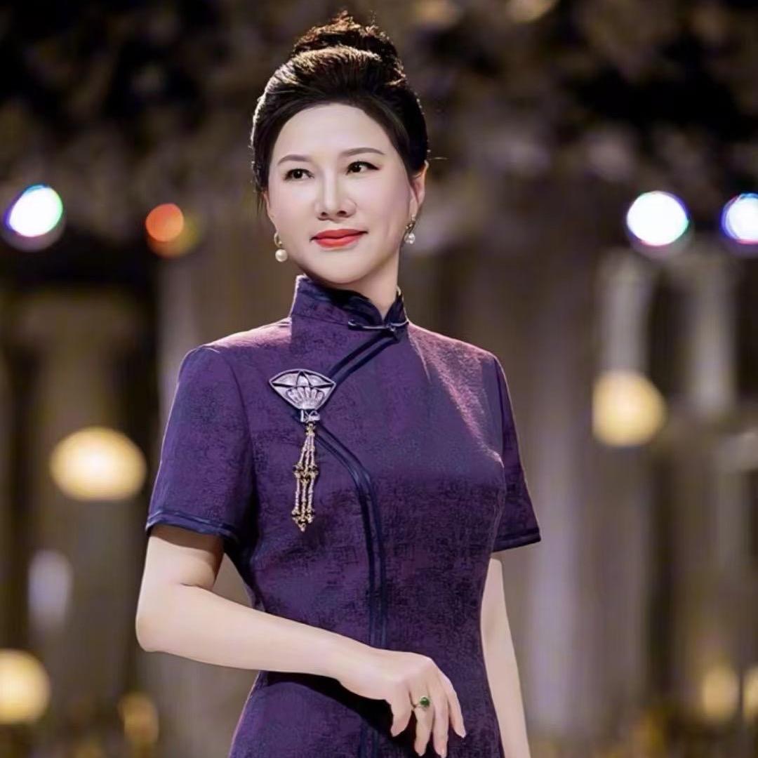 萧县云锦旗袍定制