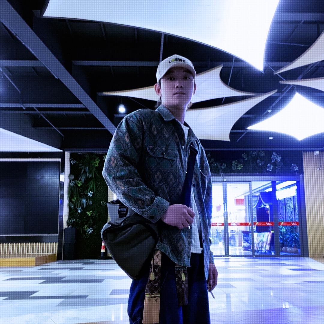 舞燕精选服饰