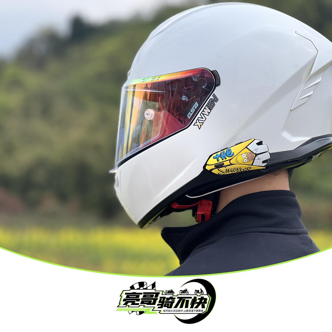 亮哥骑不快