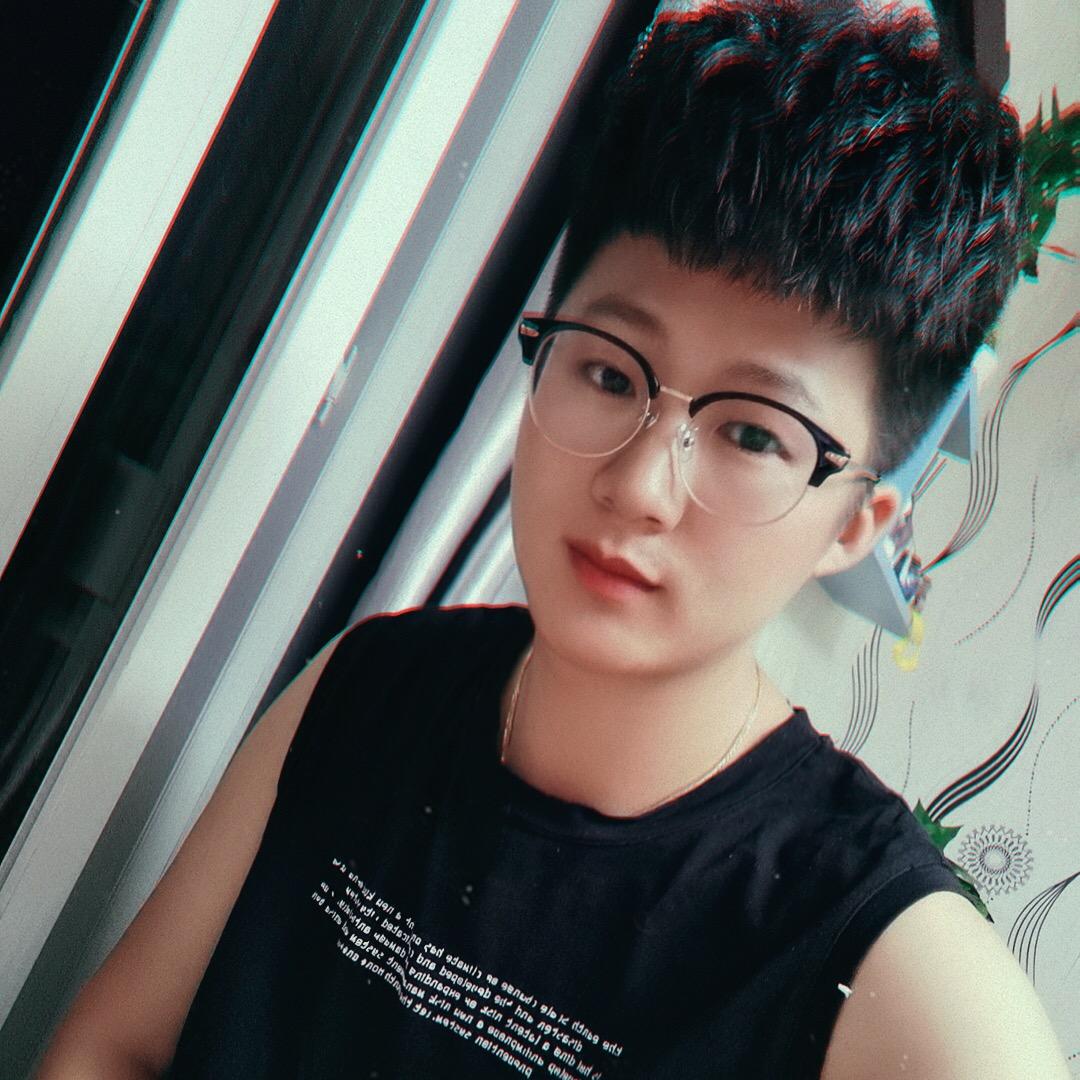 小郭.