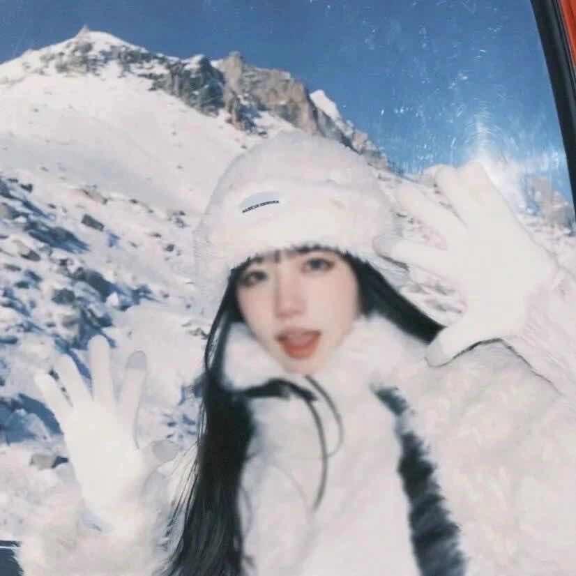 kris.