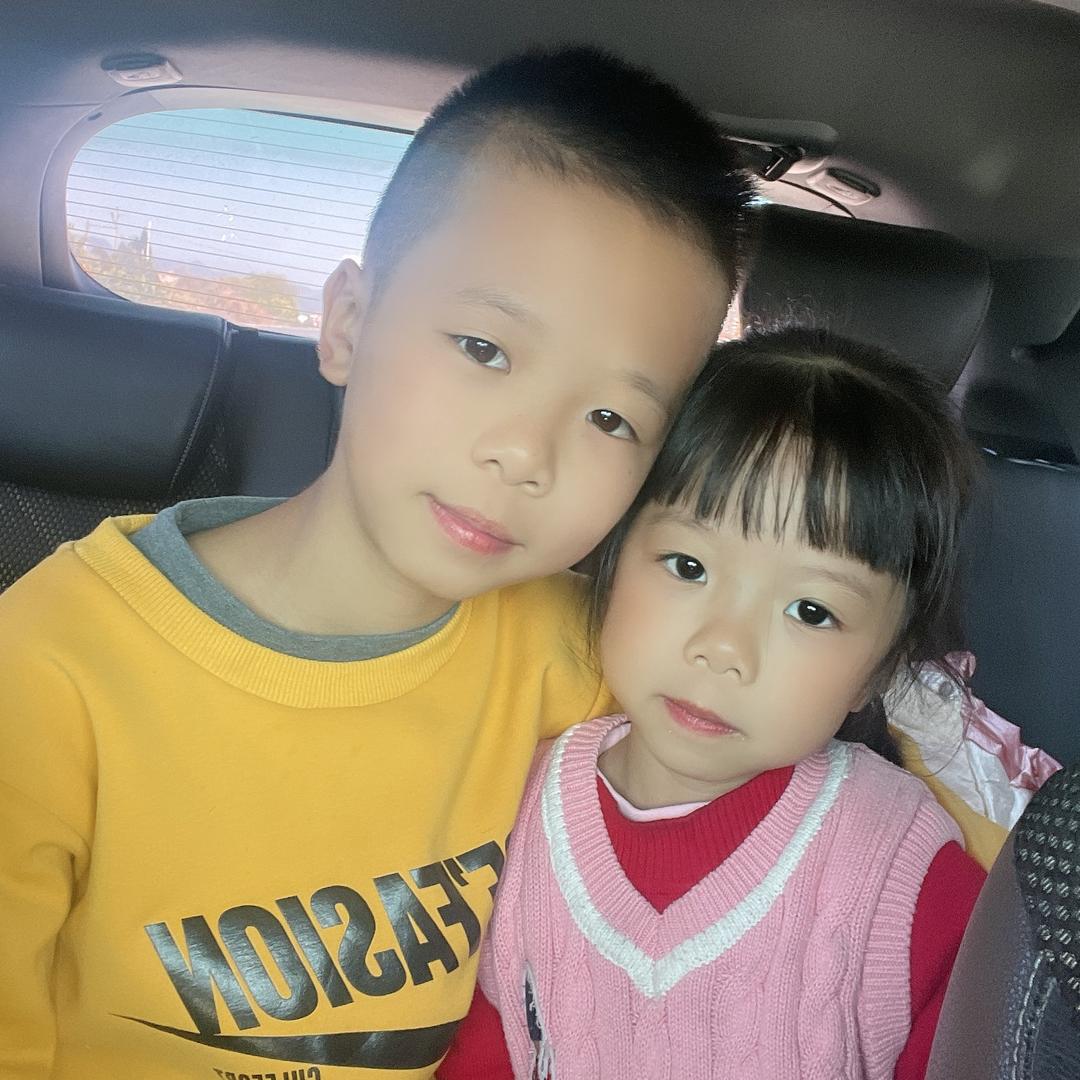 李钟菲