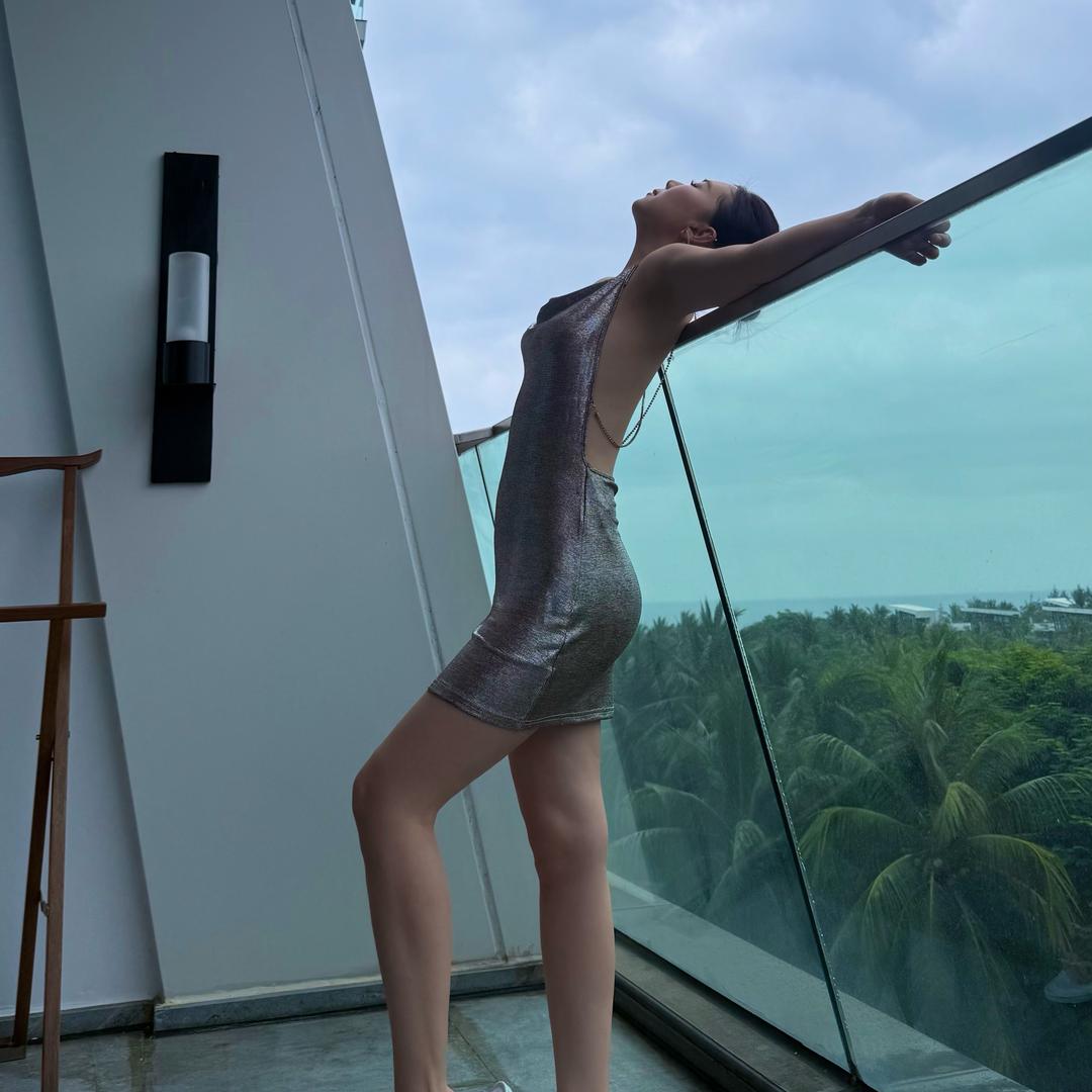 爱萨🥑（小j数so了8）