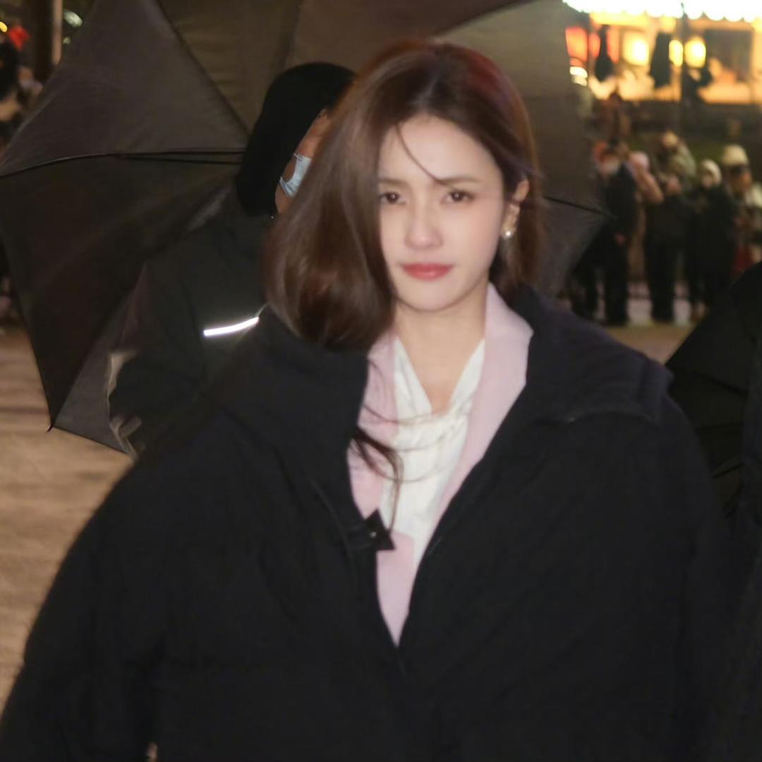 一朵风中飘渺的向日葵