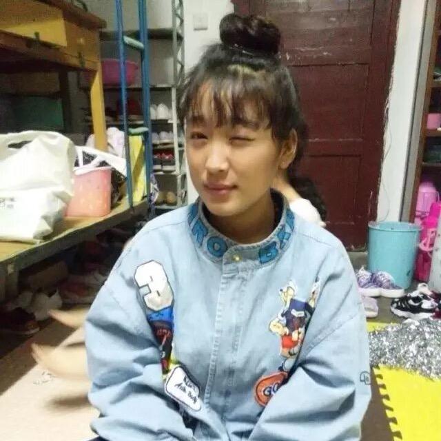 小可爱白马