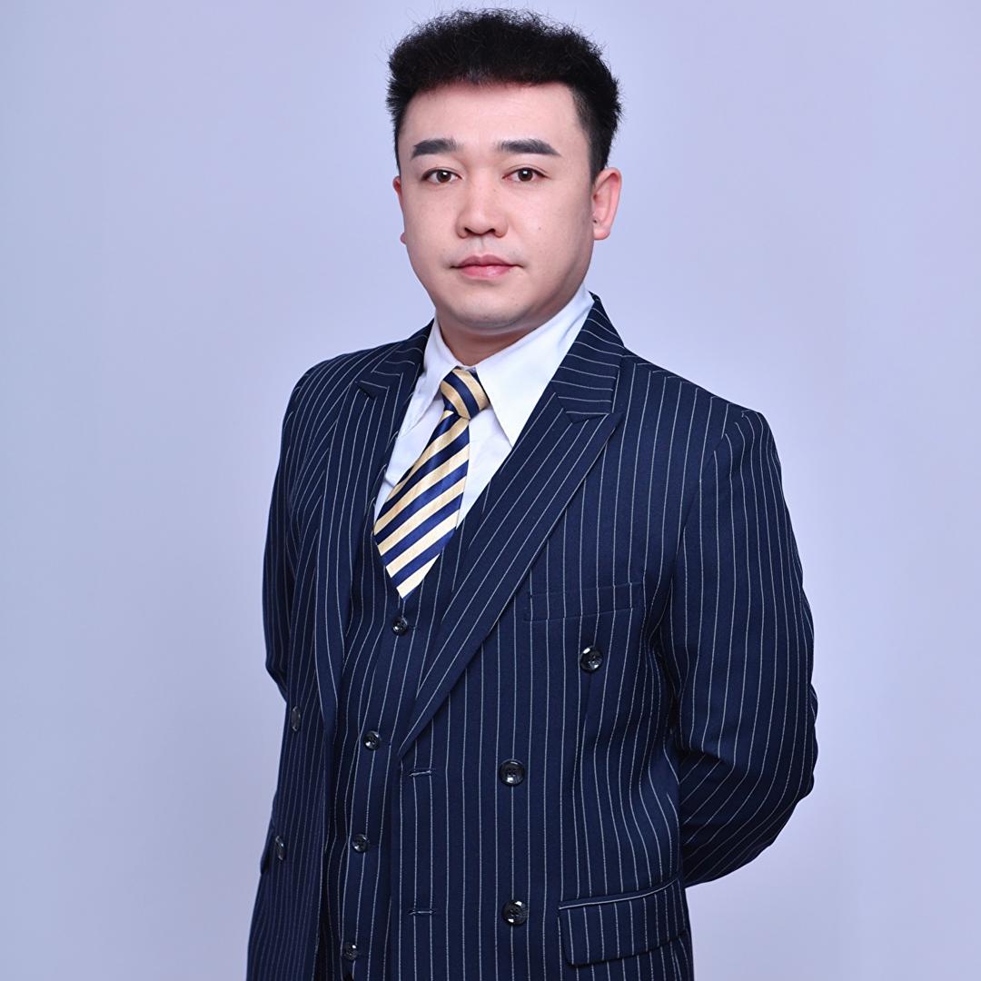 欢乐总裁鹏哥