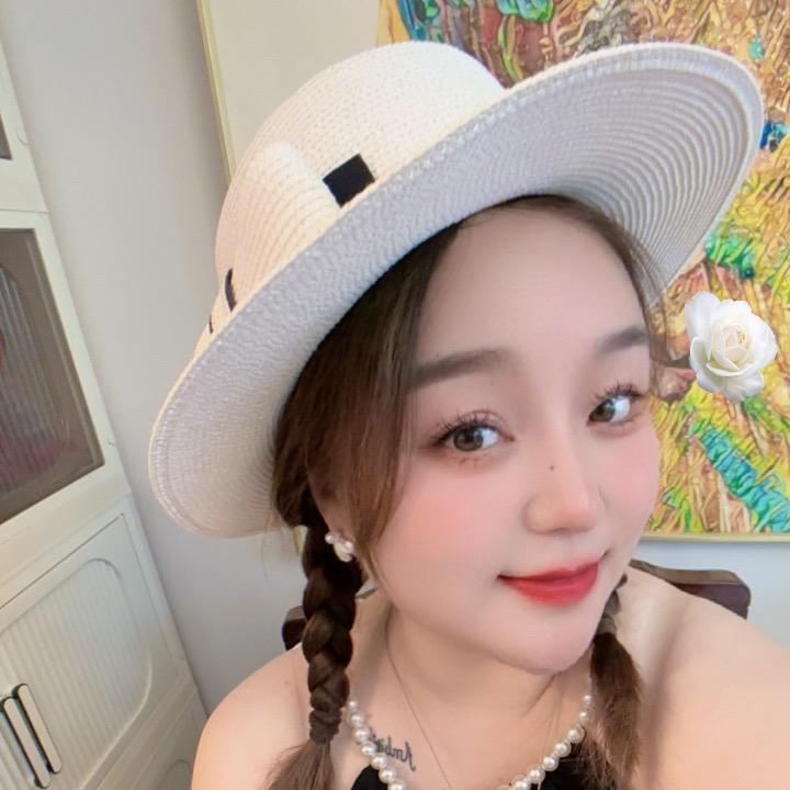 悦荣颜美业创始人-荣儿