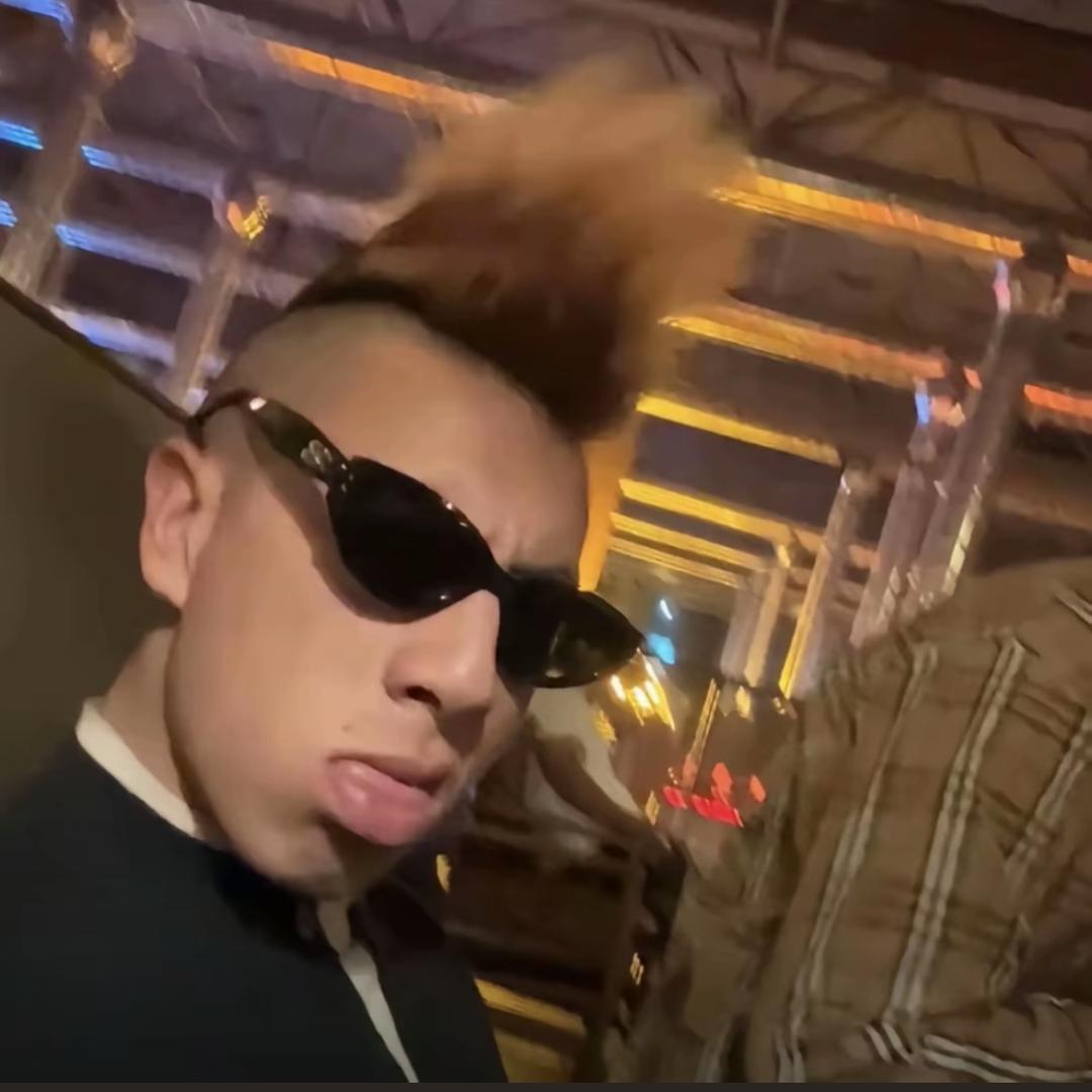 我是梁志超他奶奶