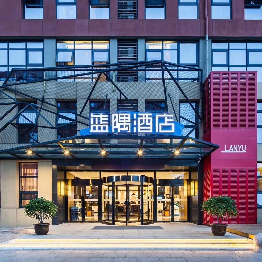 蓝隅打工人的搞笑日常