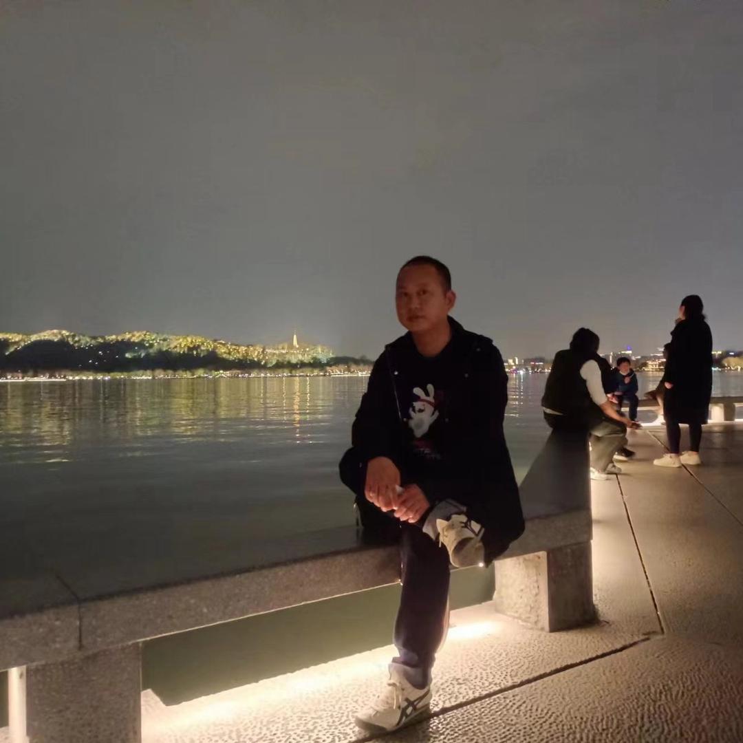 🐲平凡的熬夜人🐲