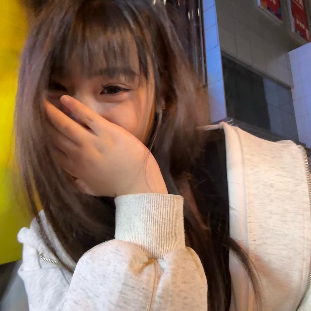 祢的越.