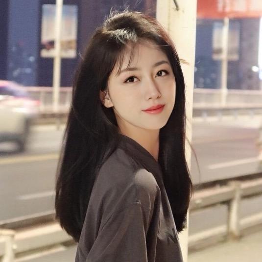 战莉莉~