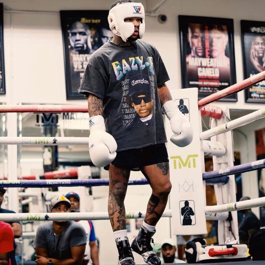 小飞（养伤中）