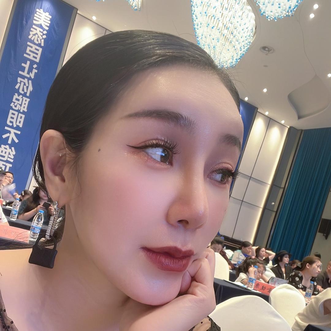 苍南有有美发店
