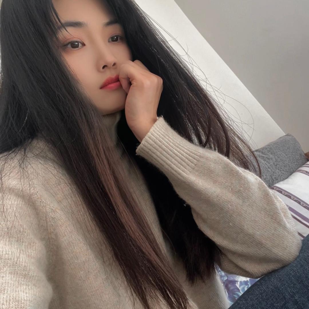 西西.