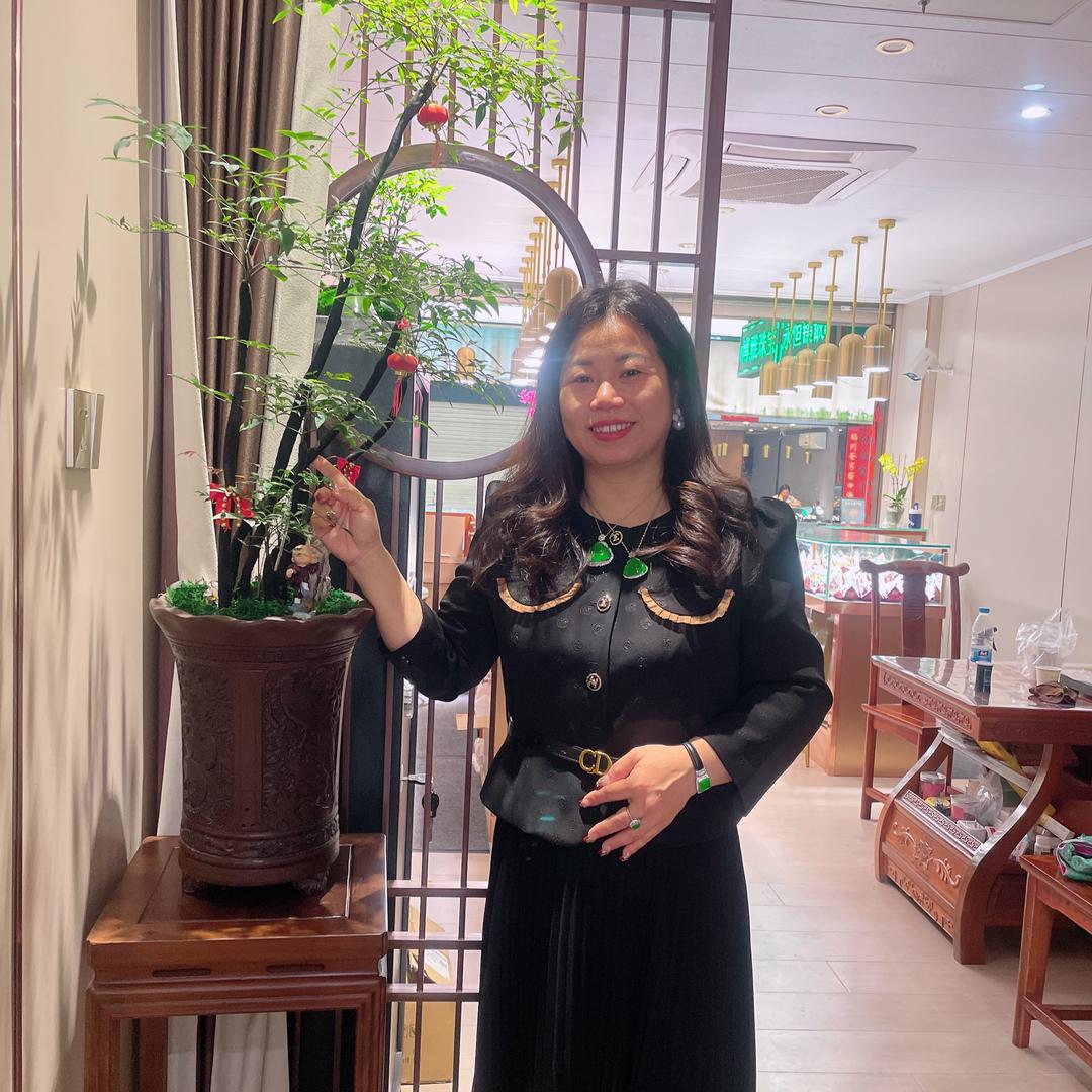 玉世玺翡翠珠宝店