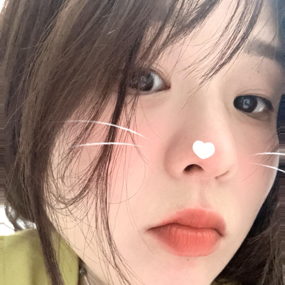 超级可爱的小白兔๑°🧸