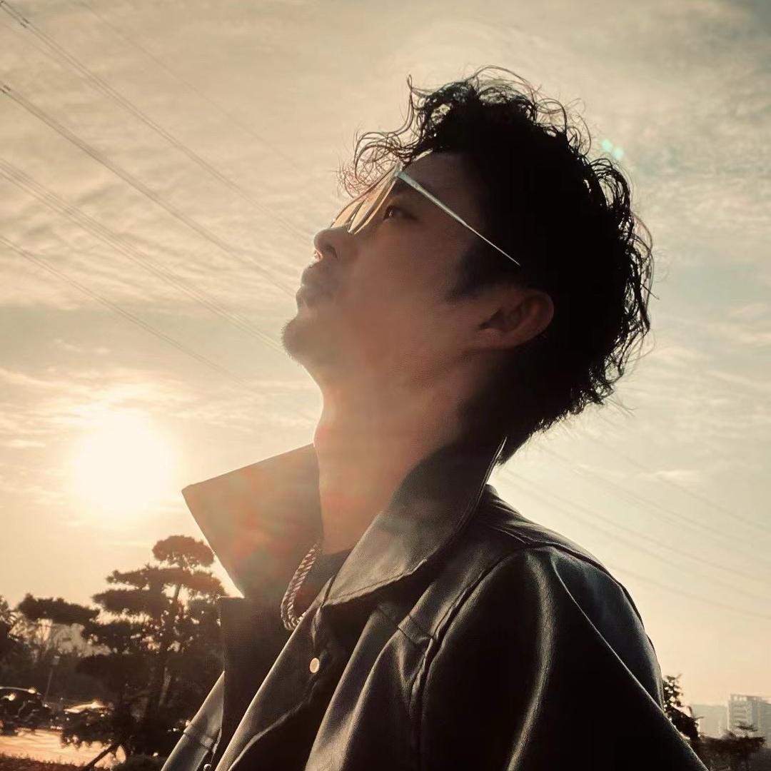 爱唱歌的托尼老师