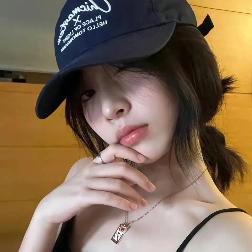 荣荣子