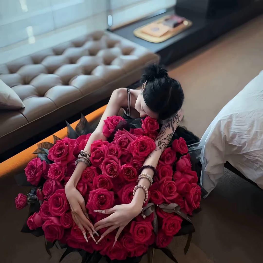 姐妹唉打我卖萌