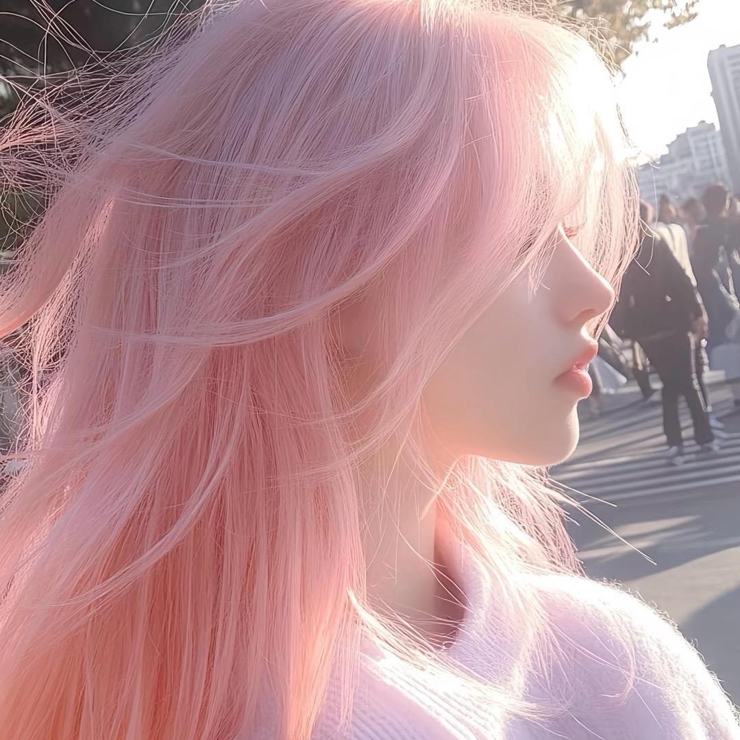 𝒲𝒶𝓃ℊ (可露丽）