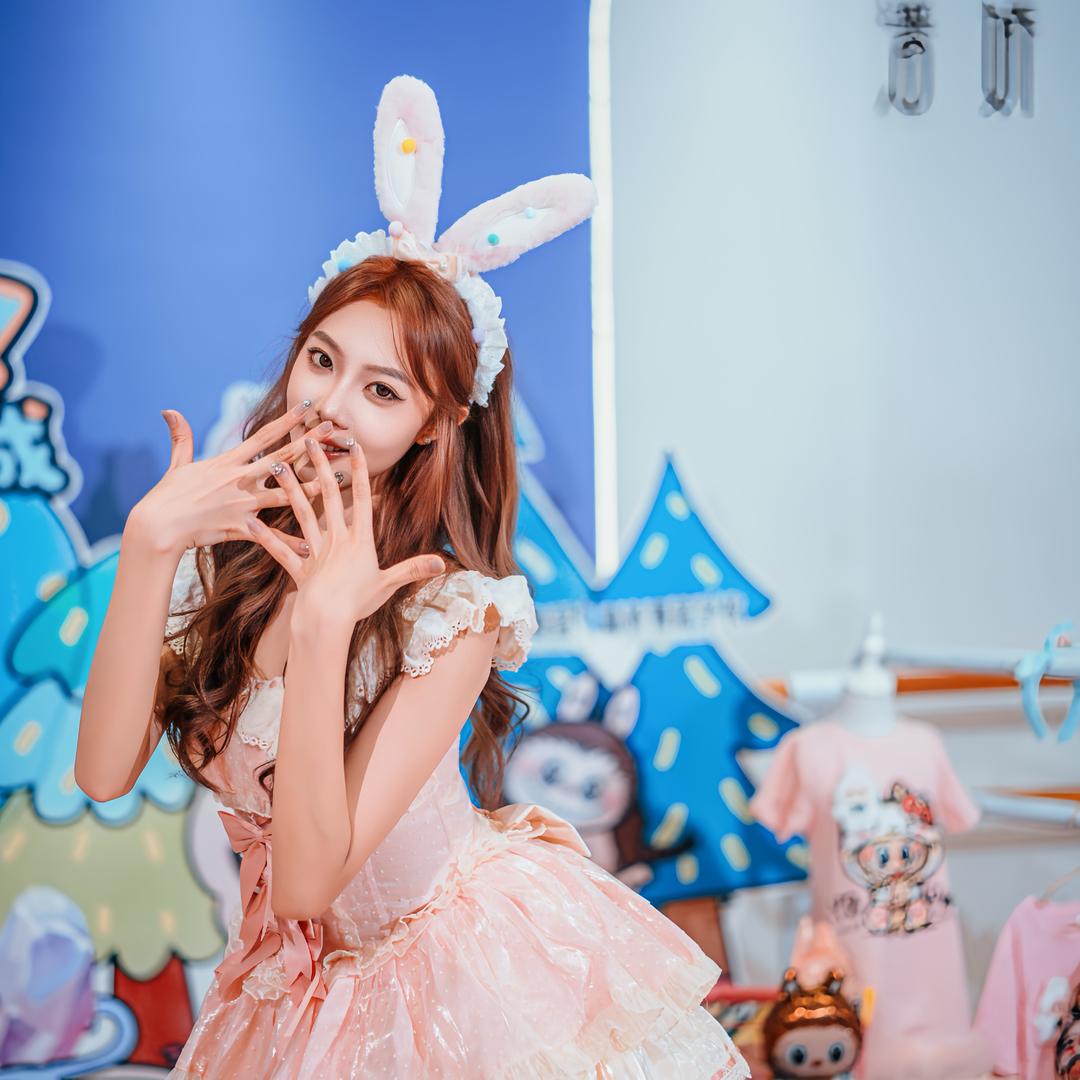 潘娇舞蹈小弥老师