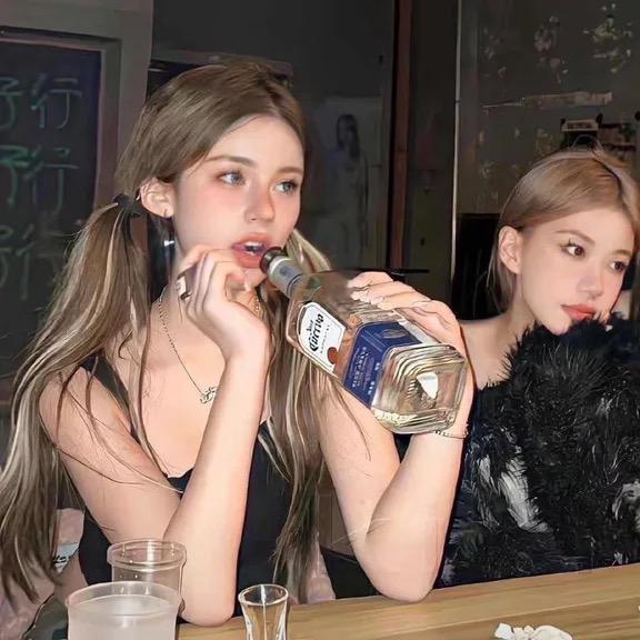 泡泡酒ฅ