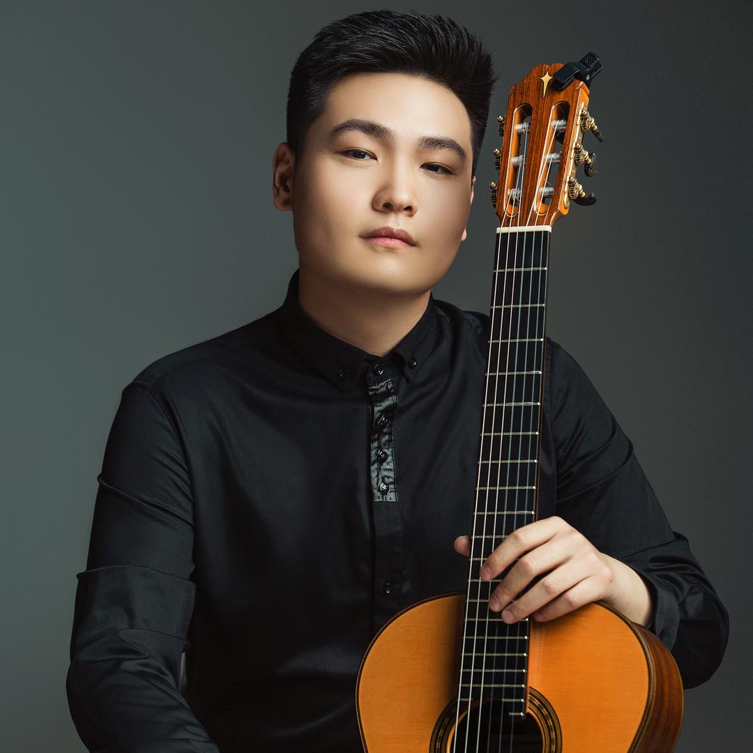 古典吉他启羽