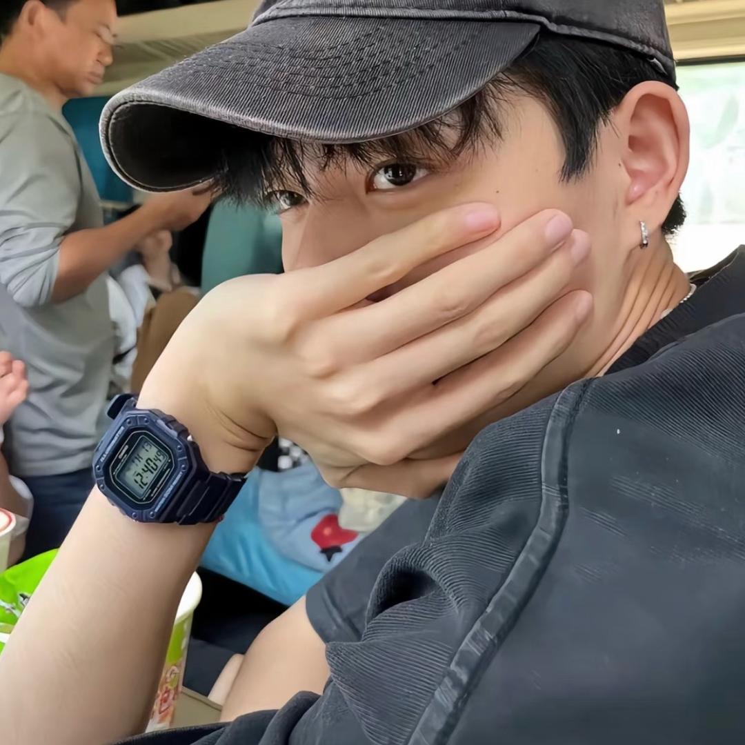 lonely ㅤㅤㅤㅤㅤㅤ