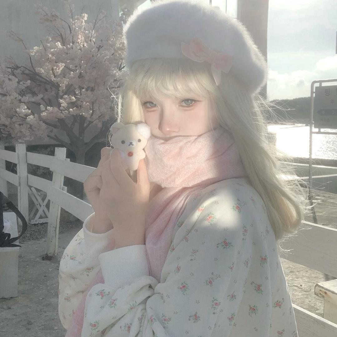 𝓢𝓲𝓱𝓸𝓷𝓰