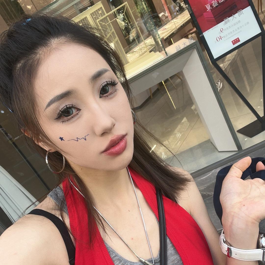 佳瑶
